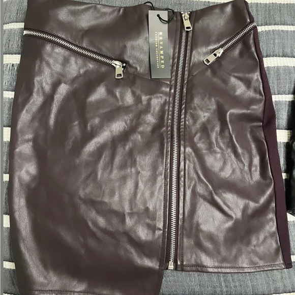 Sexy and Comfortable Purple Skirt with Zippers - Picture 1 of 2